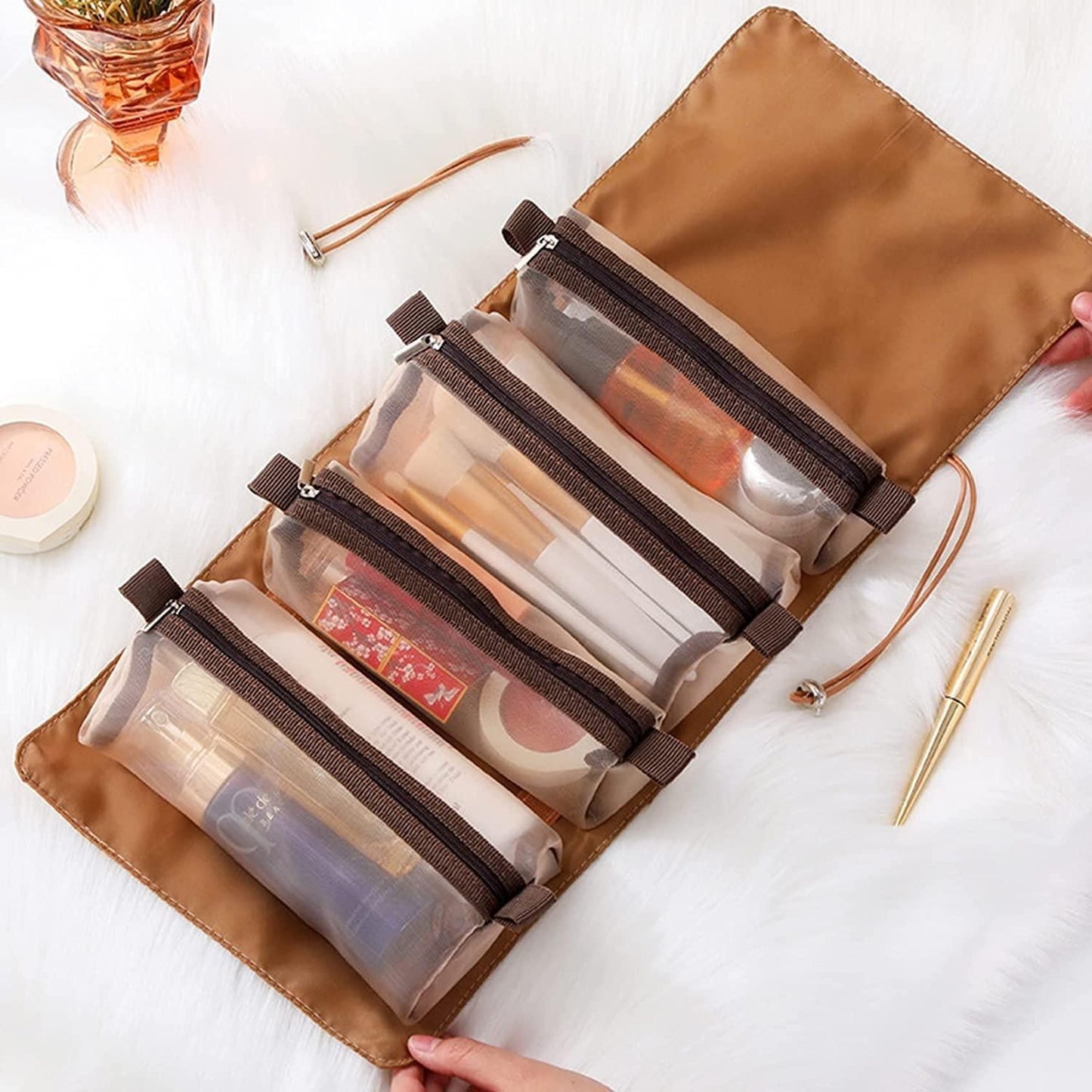 👜 4-in-1 Detachable Hanging Toiletry Bag – Foldable Travel Makeup Organizer ✈️