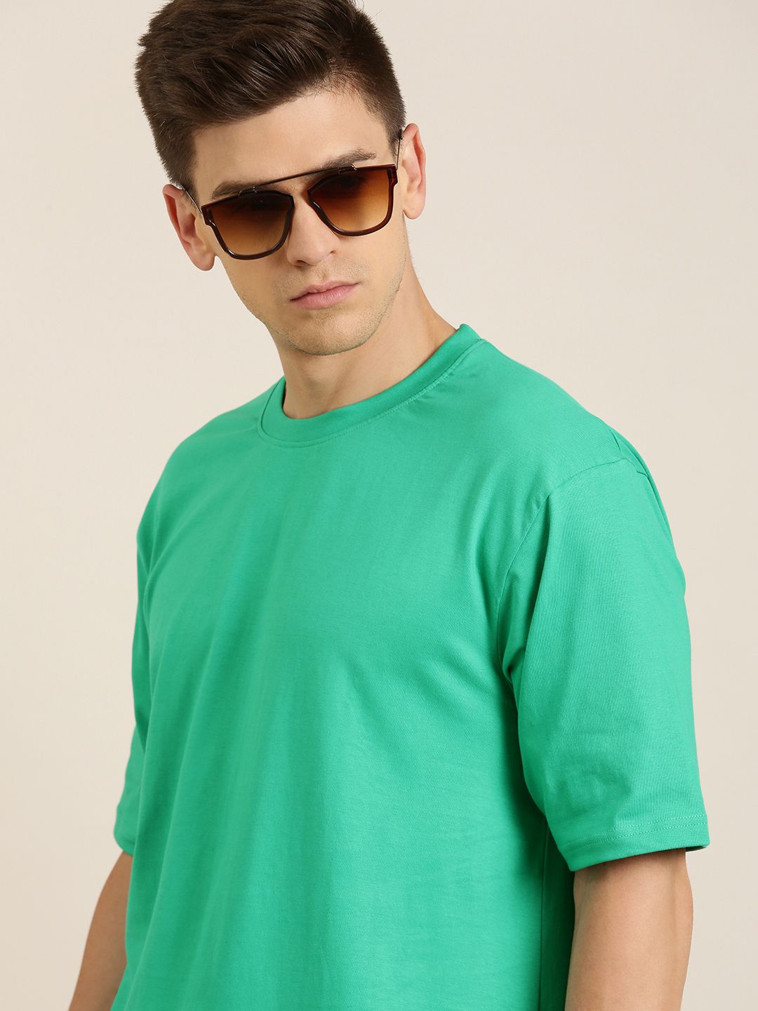 Difference of Opinion Green Solid Oversized T-Shirt